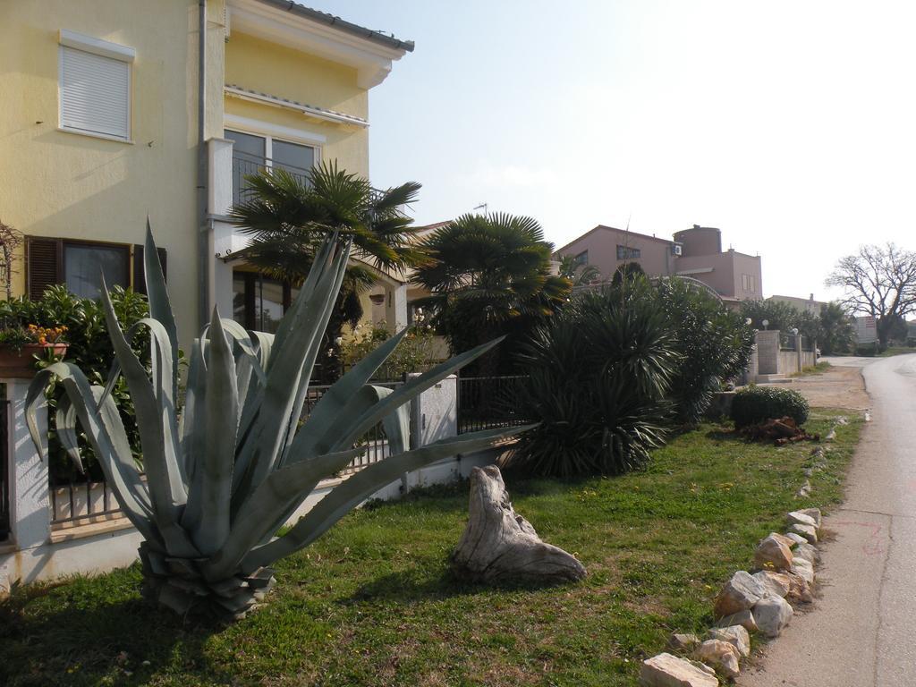 Sunset Apartment With A Private Yard At Medulin Riviera Camera foto