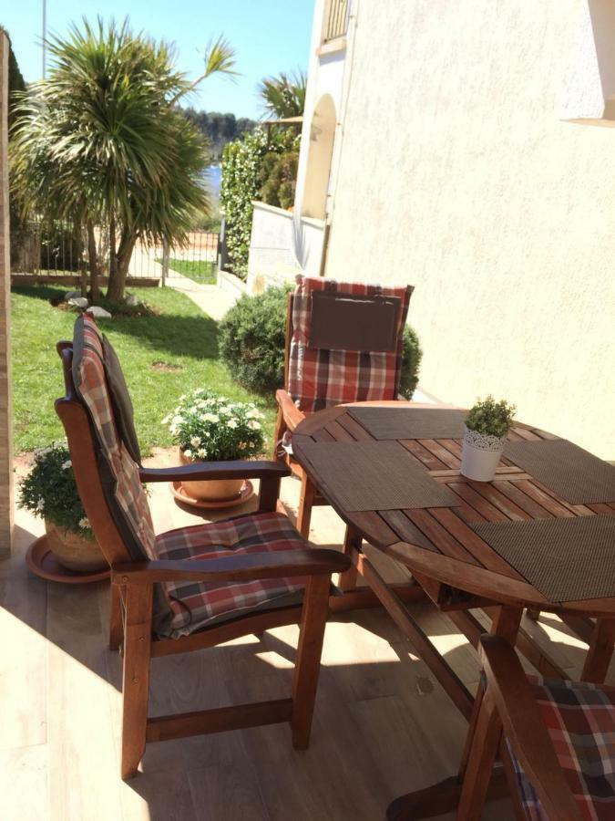 Sunset Apartment With A Private Yard At Medulin Riviera Esterno foto
