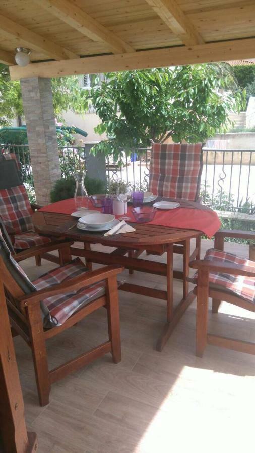 Sunset Apartment With A Private Yard At Medulin Riviera Esterno foto